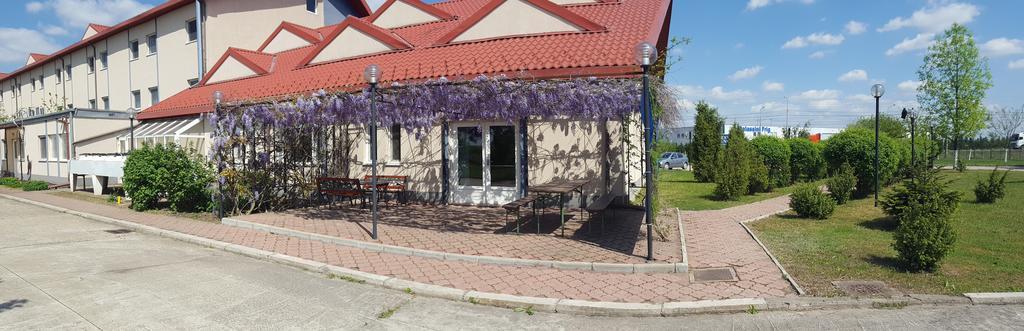 Iris Hotel Bors Exterior photo