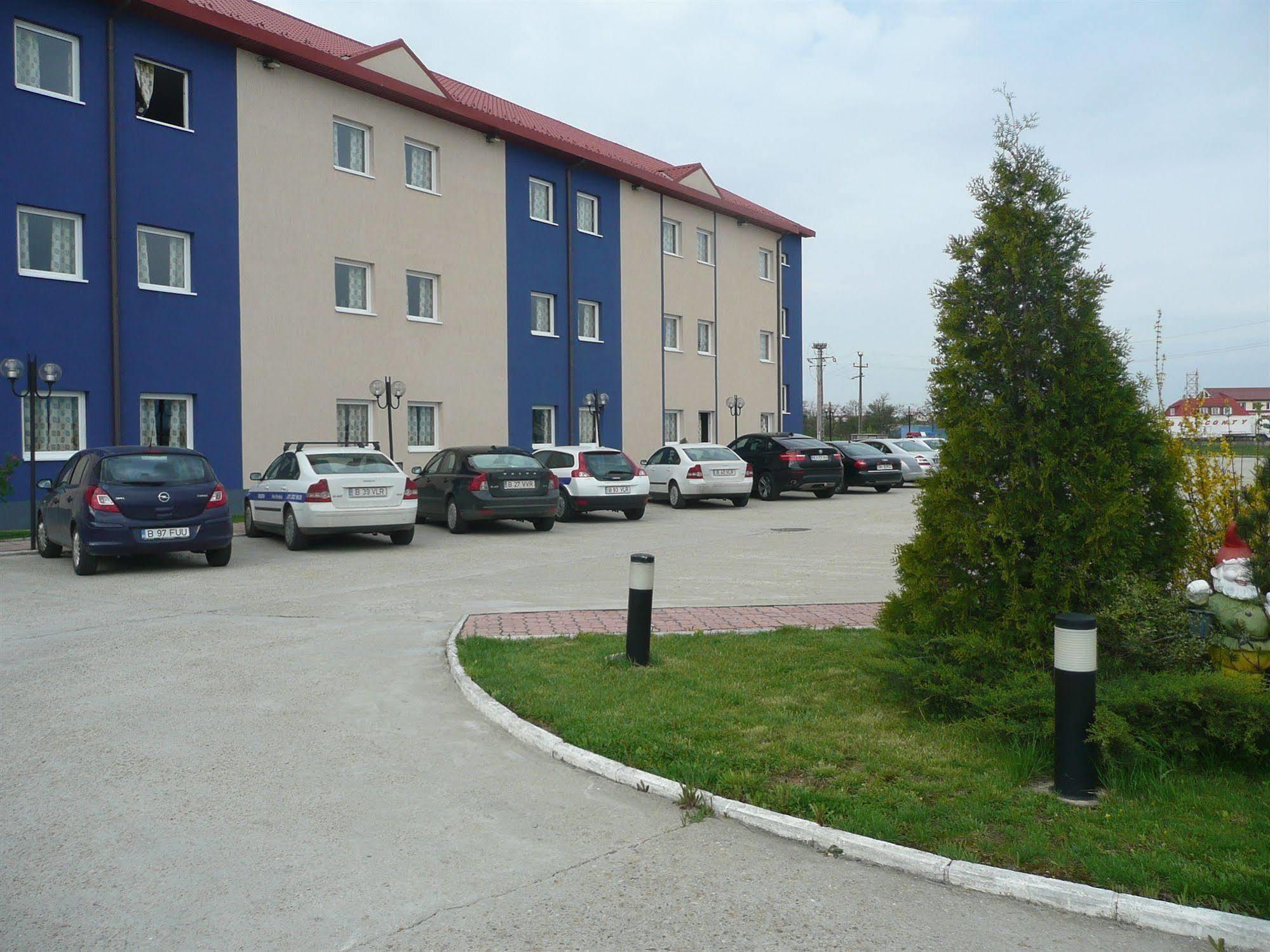 Iris Hotel Bors Exterior photo